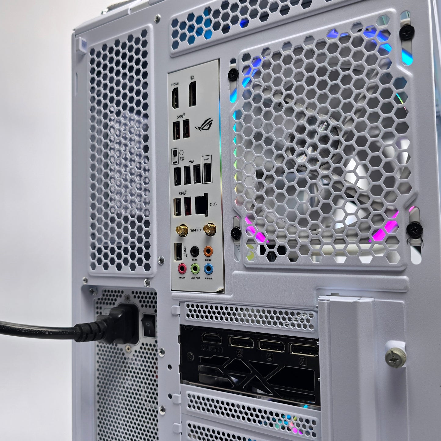 RTX 4090 Suprim, Ryzen 9 7900X3D, 4TB NVMe SSD, 64GB DDR5 RAM, Custom Prebuilt High End Gaming PC
