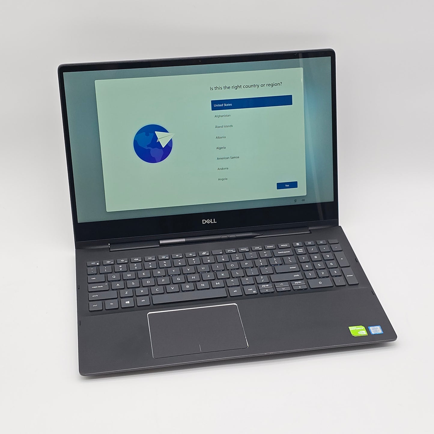 Dell Inspiron 7590 2-in-1 Laptop, NVIDIA MX250, Intel i7-8565U, 16GB RAM, 4K Multi Touch UHD