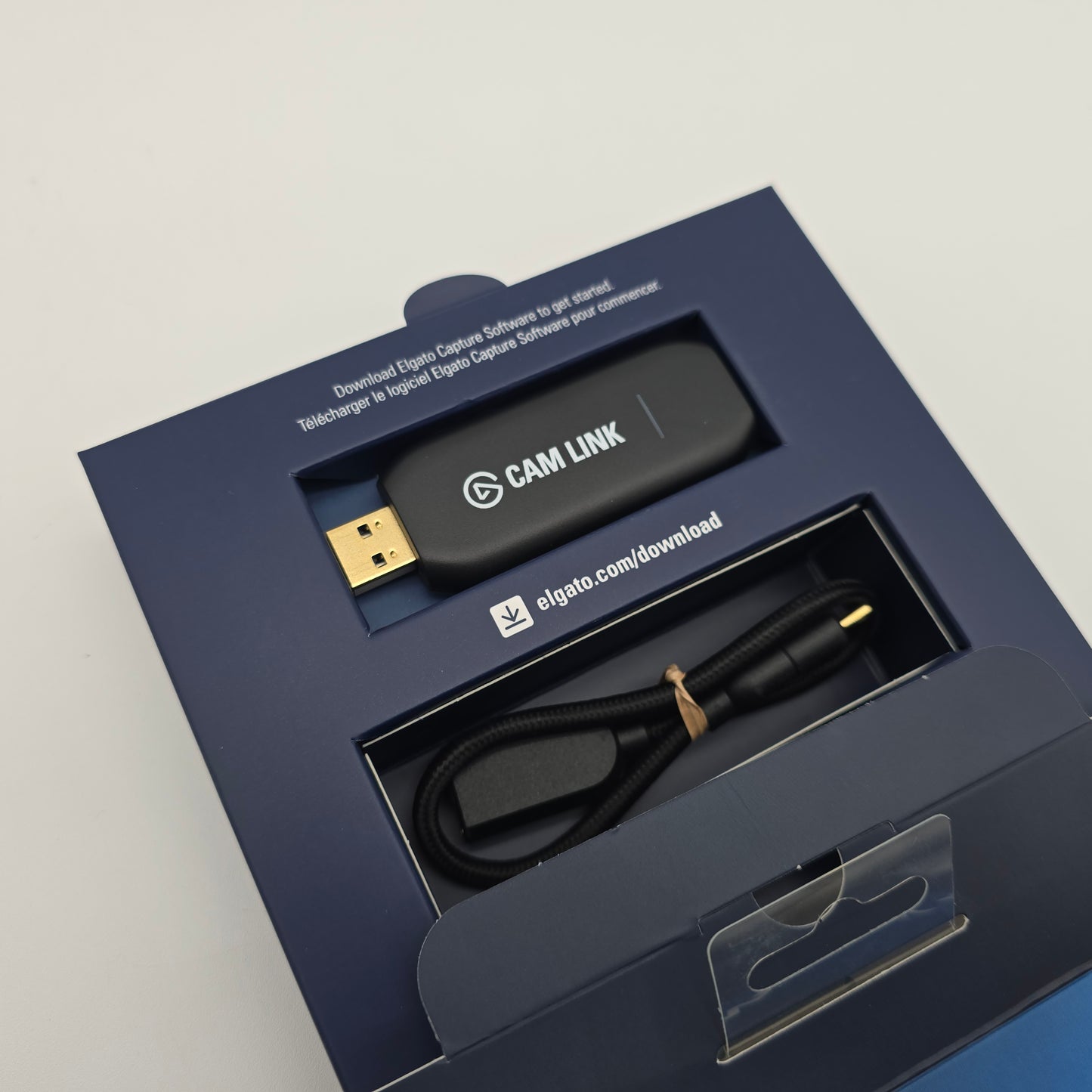 Elgato Cam Link 4K, External Camera Capture Card, Stream and Record with DSLR