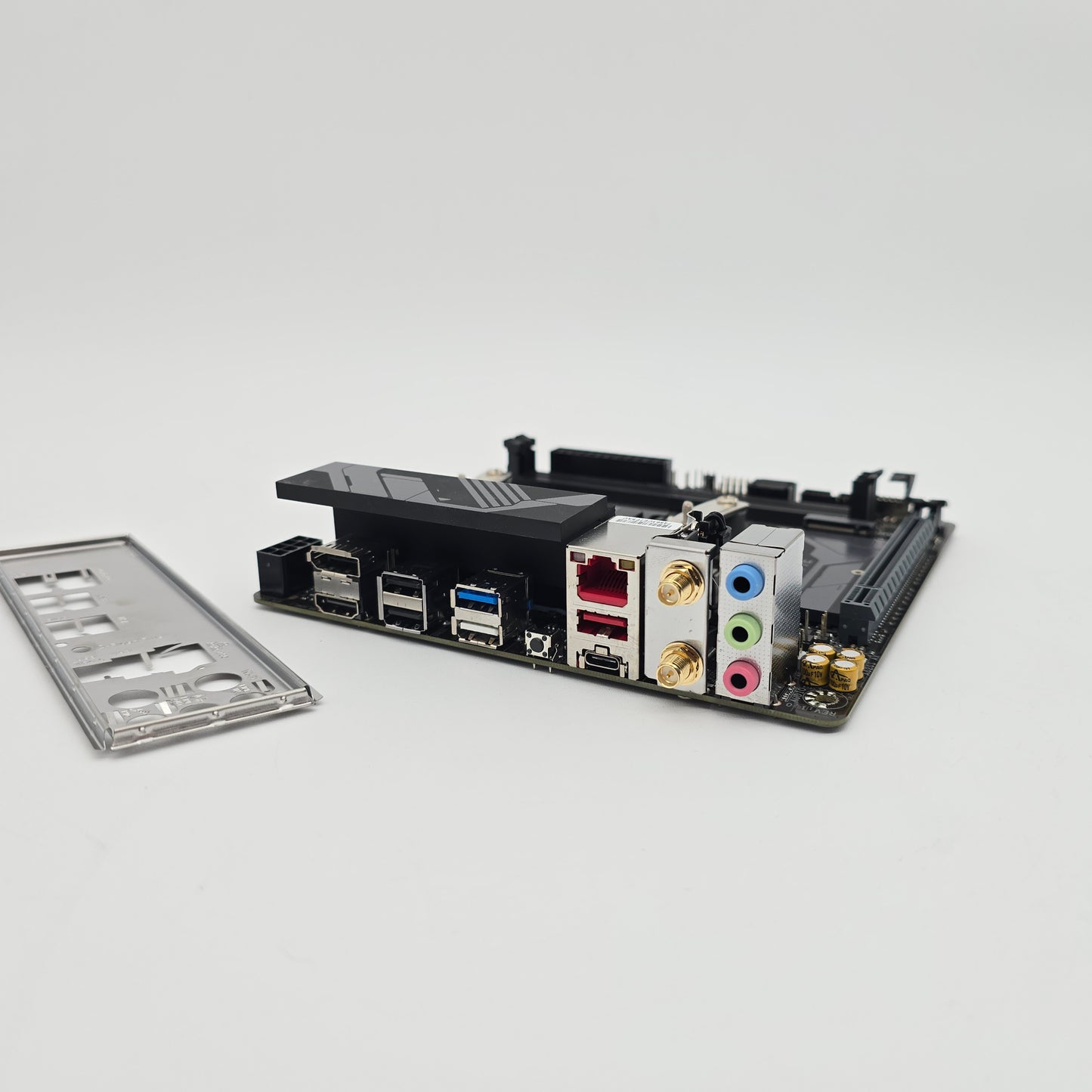 Gigabyte A620i AX Gaming Motherboard, Socket AM5 AMD DDR5 Mini-ITX