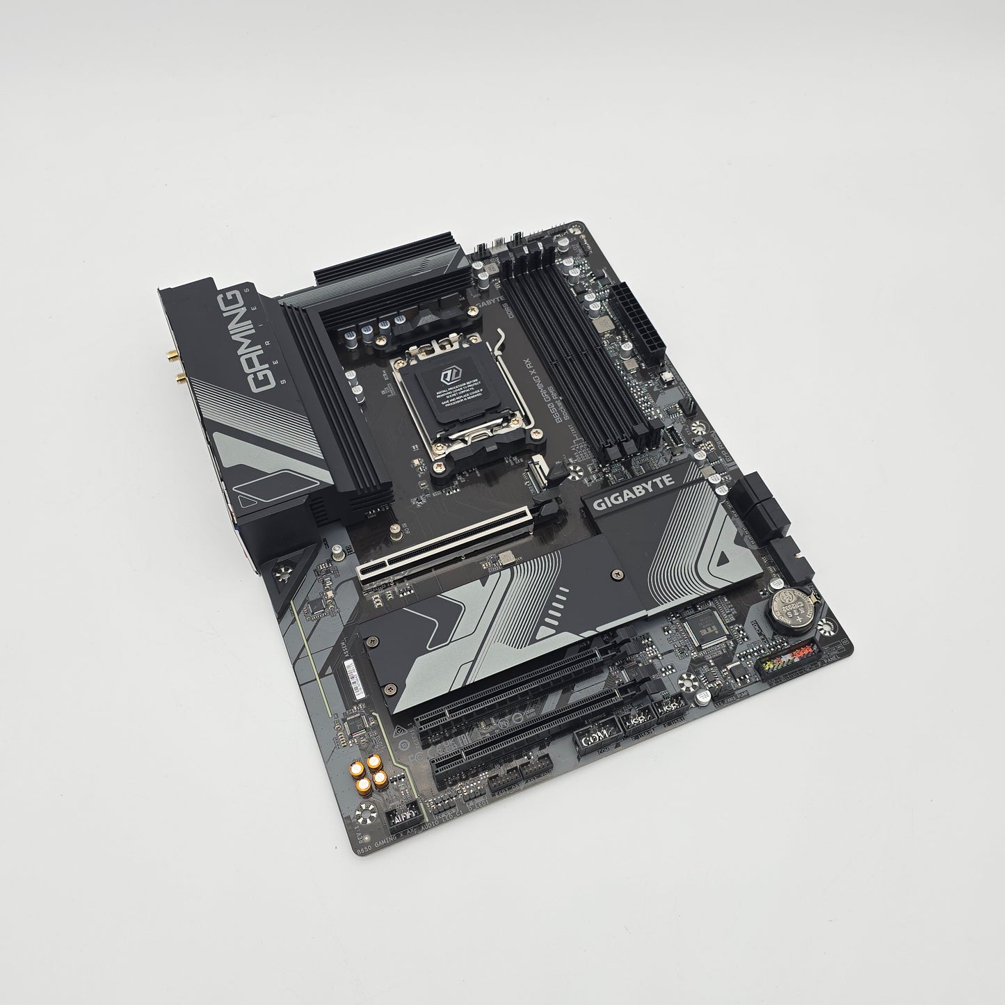 Gigabyte B650 Gaming X AX WiFi, AMD Socket AM5 Gaming Motherboard DDR5
