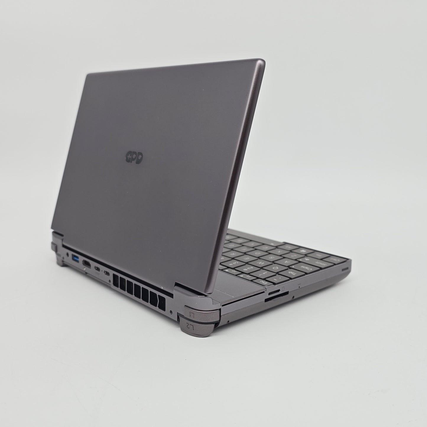 GPD Win Max 2, Ryzen 7 6800U, 32GB DDR5, 1TB NVMe, Handheld Portable Gaming PC Laptop