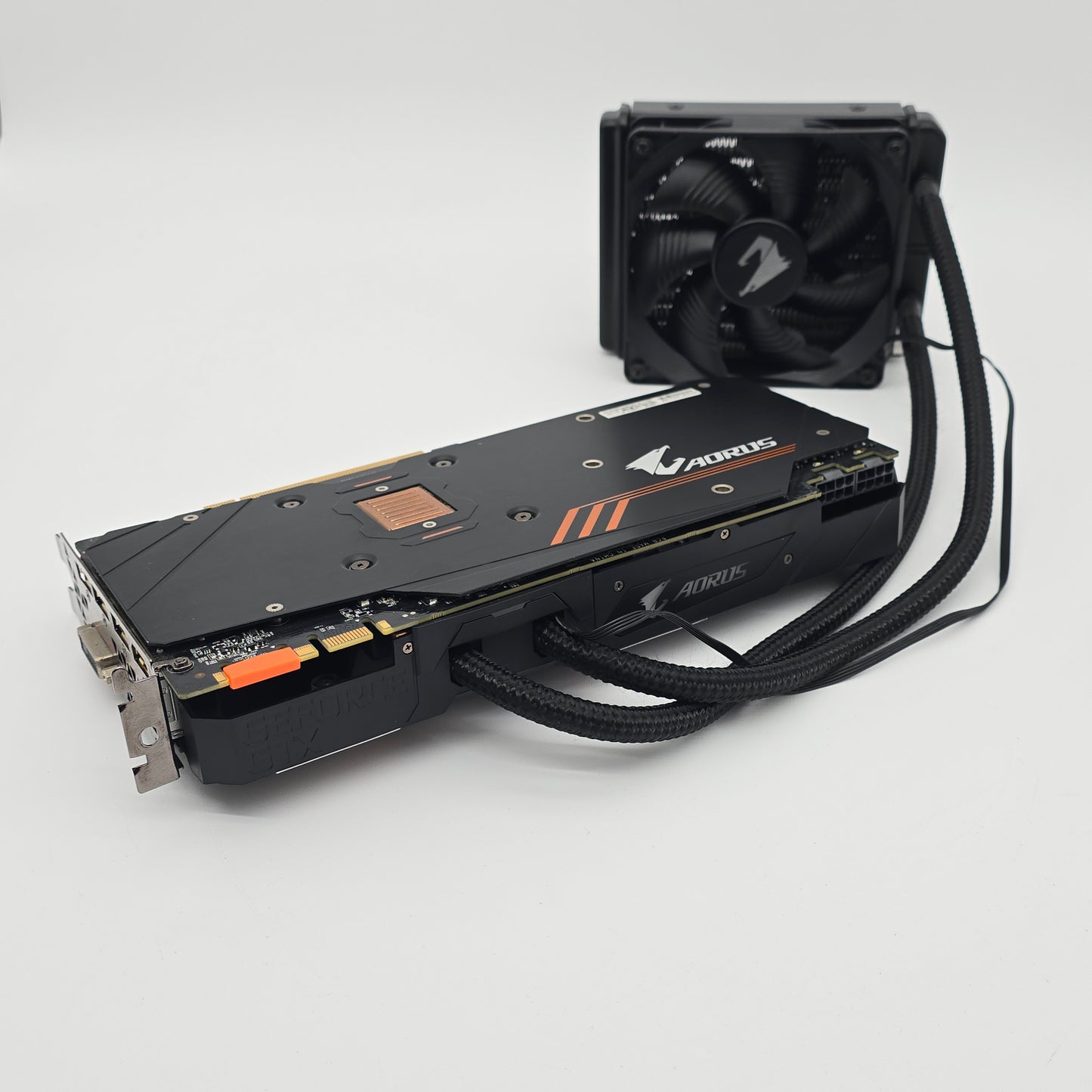 GTX 1080 Ti Gigabyte Aorus Waterforce Xtreme Edition 11GB, NVIDIA Gaming Graphics Card GPU