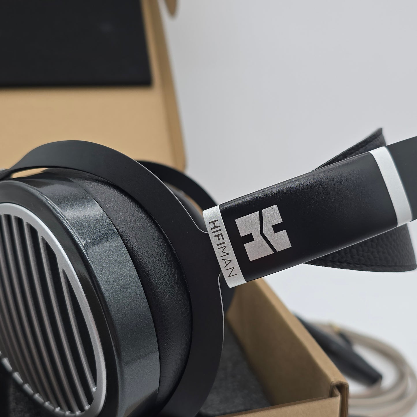 HIFIMAN Ananda Headphones, Hi-Fi Audiophile Open Back Planar Headphones,