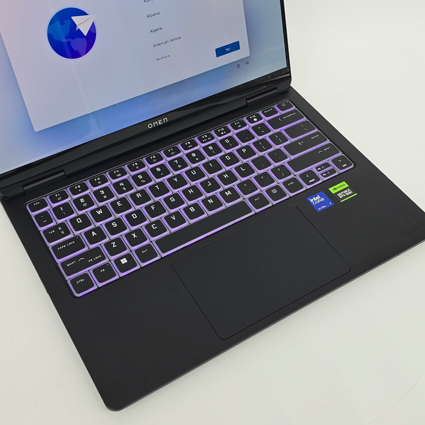 HP Omen Transcend 14 Gaming Laptop, RTX 4060, Intel Ultra 5 155H, 16GB DDR5, OLED 14" 120Hz Screen