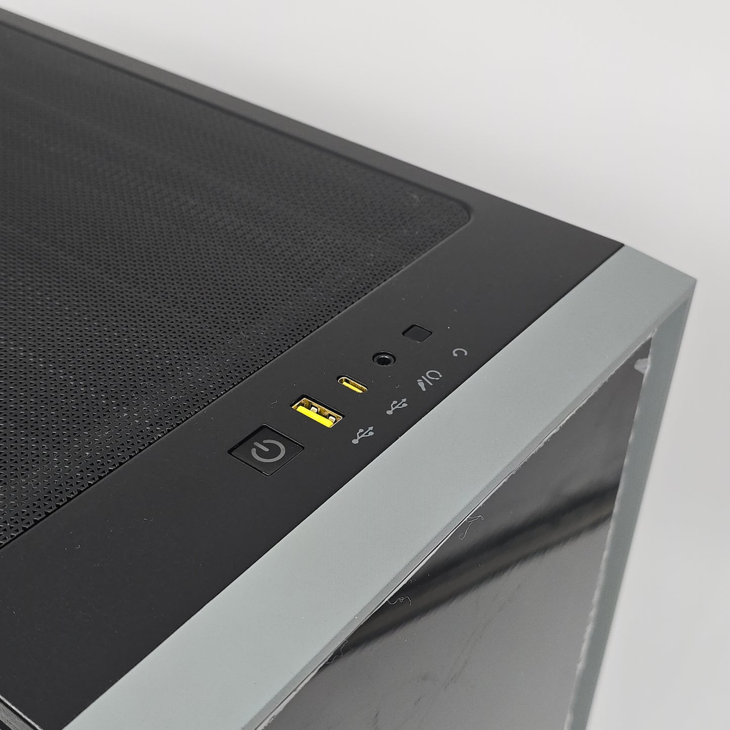 Intel Arc A750, Ryzen 5600G, 32GB RAM, Custom Black Gaming PC, No RGB