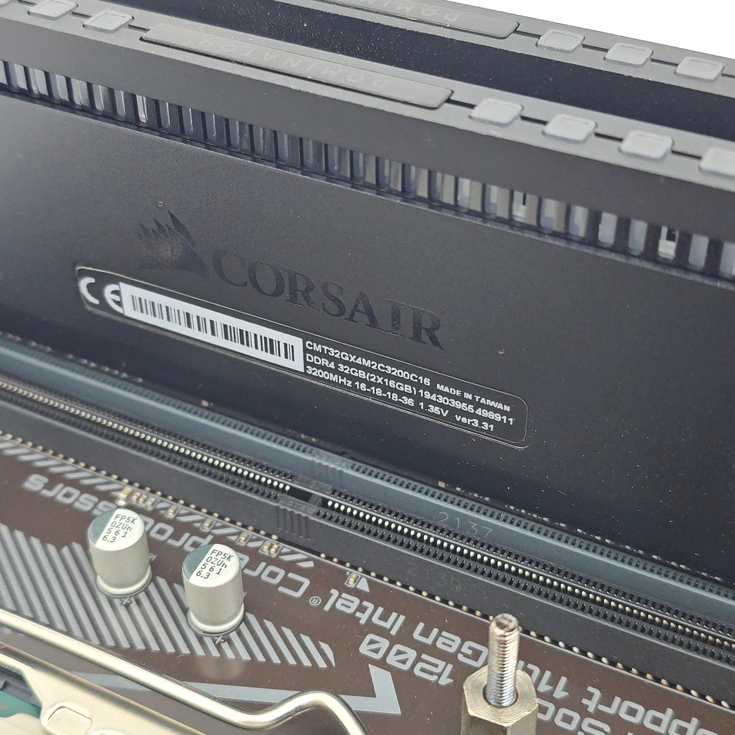 Intel i9-10900K, Gigabyte B560 Motherboard, 32GB Corsair Dominator Platinum DDR4 RAM COMBO