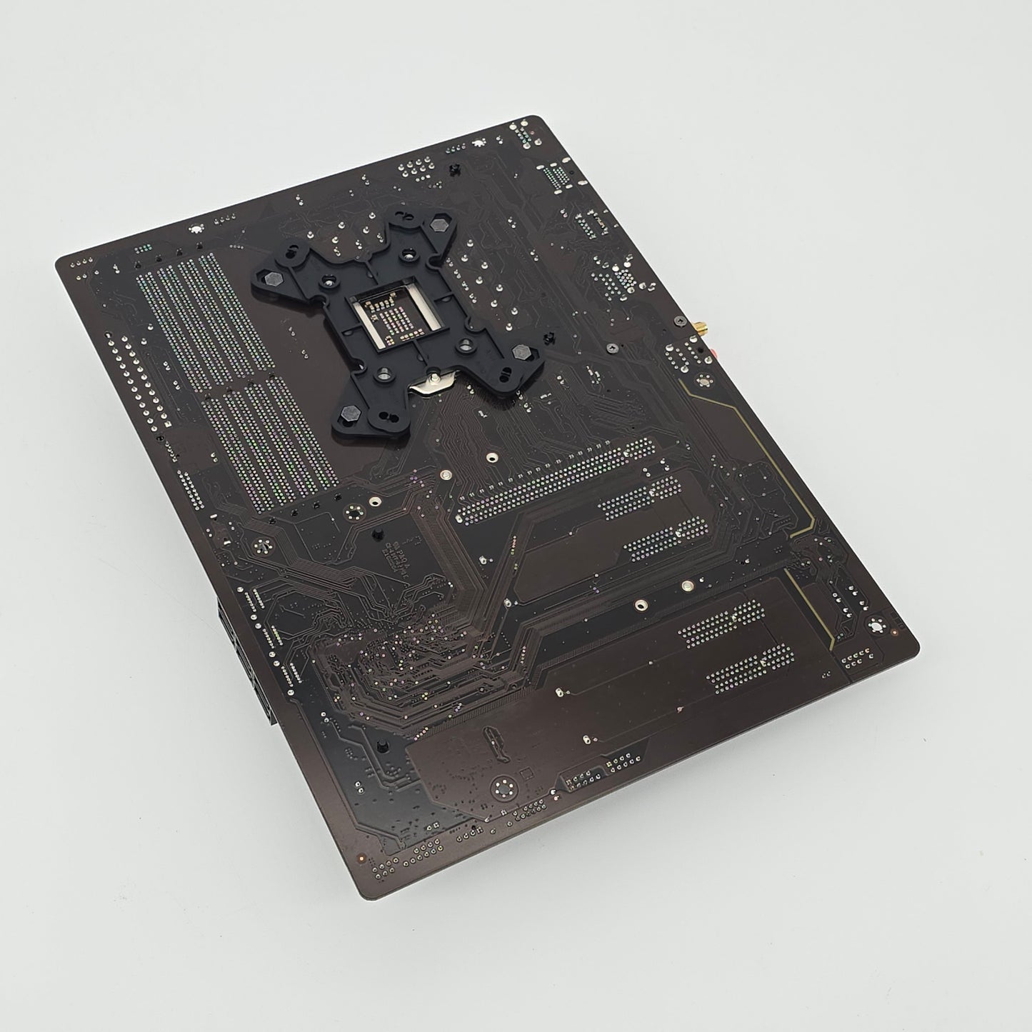 Intel i9-10900K, Gigabyte B560 Motherboard, 32GB Corsair Dominator Platinum DDR4 RAM COMBO