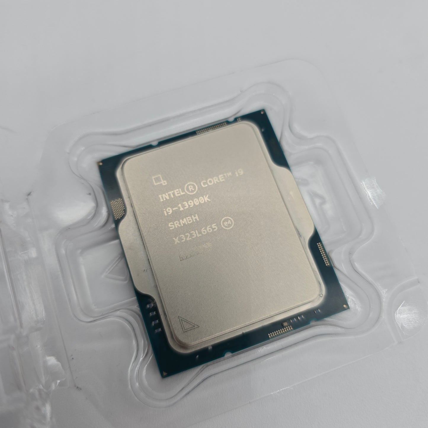 Intel i9-13900K Desktop Processor CPU, 24 Core 5.8GHz w/ Integrated Graphics, Unlocked