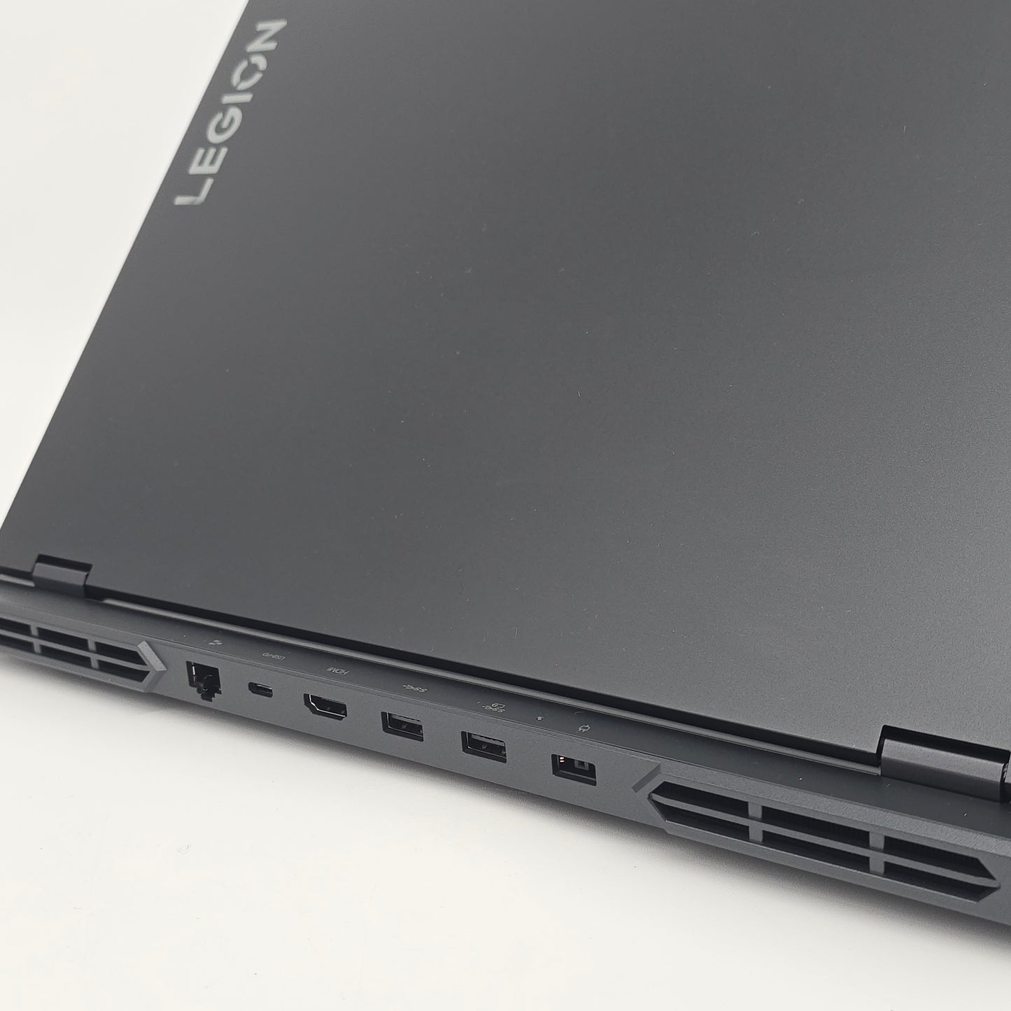 Lenovo Legion Pro 5, Intel i9-14900HX, RTX 4060, 16GB DDR5, QHD+ 165Hz, Gaming Laptop 15.6"