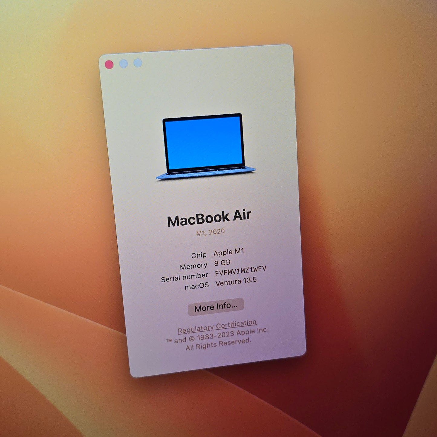 Macbook Air Apple M1 Chip, 256GB SSD, 8GB RAM, TouchID, Like New, 2 Battery Cycles