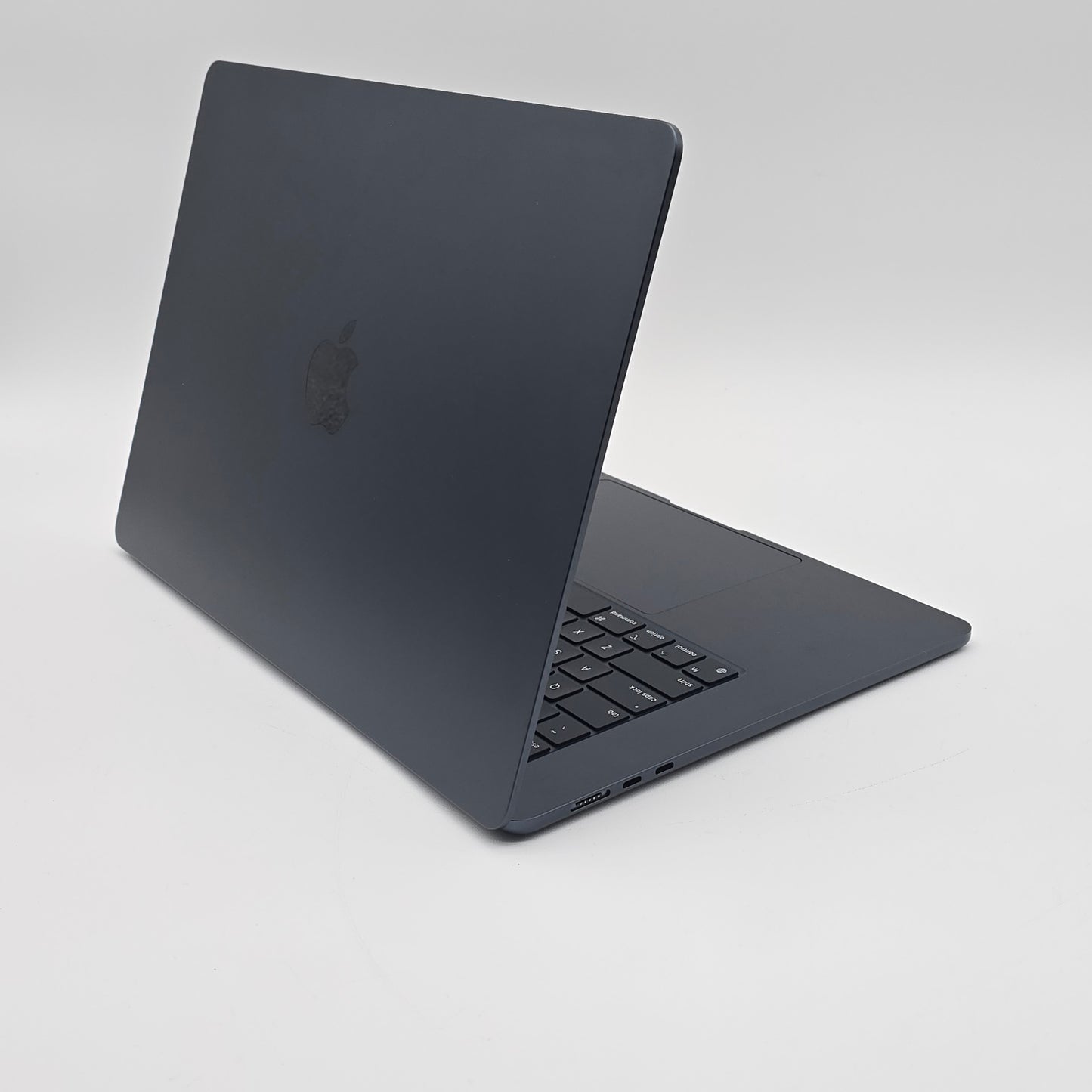 Macbook Air M3 15", 8GB RAM, 256GB, Midnight Blue Laptop