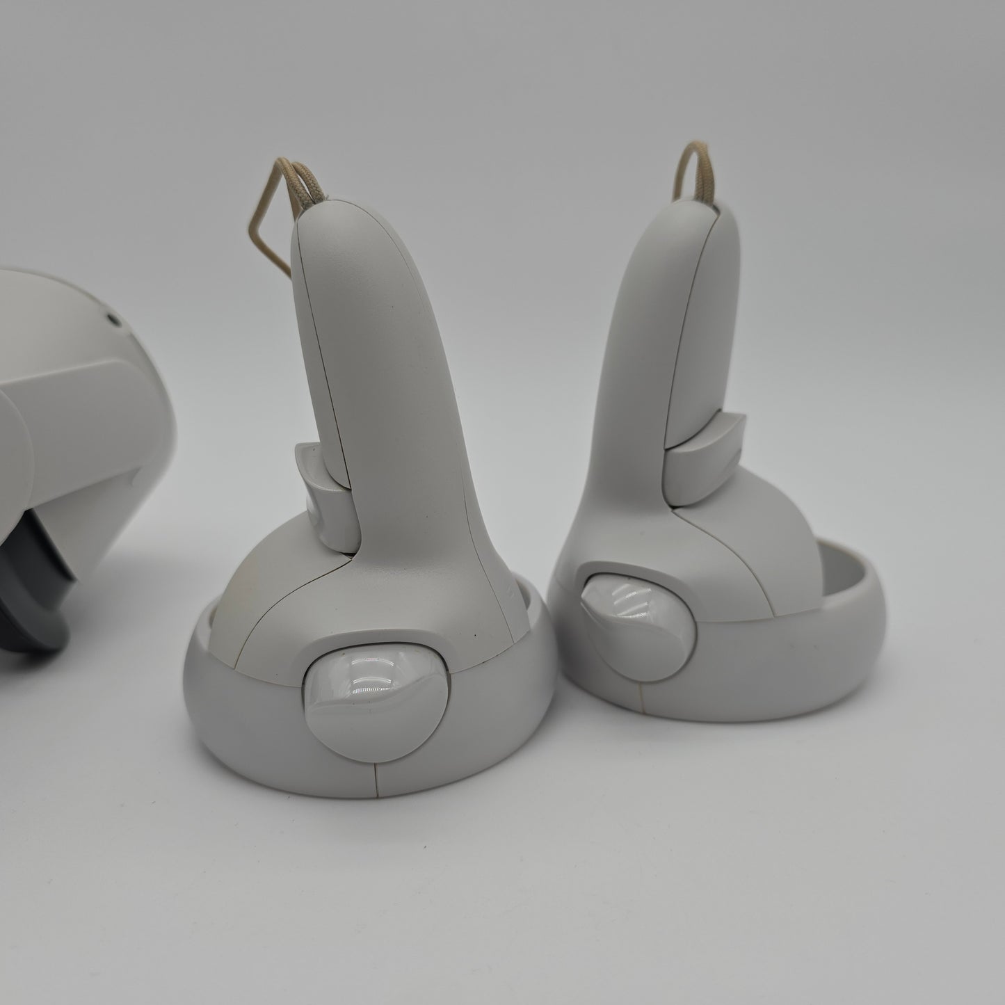 Meta Quest 2 128GB w/ Upgraded Head Strap Oculus Quest 2