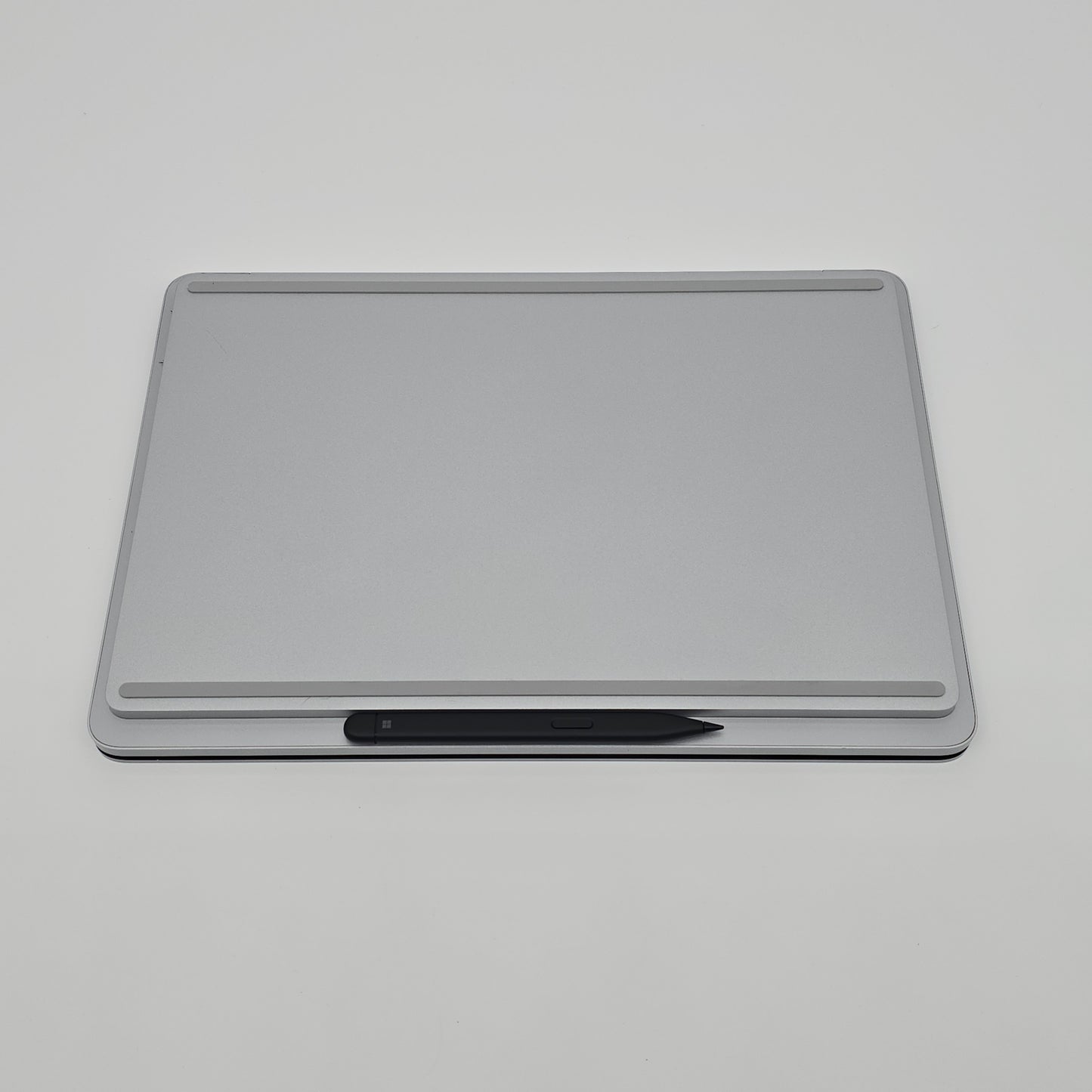 Microsoft Surface Laptop Studio 14.4" Touchscreen, RTX 3050 Ti, 32GB RAM, 2TB NVMe, QHD+ 120Hz, Intel i7-11370H