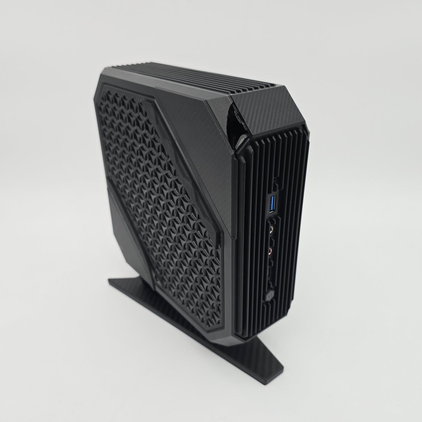 MINISFORUM Mini Gaming PC, Ryzen 9 5900HX, AMD Radeon 6600M GPU, 32GB RAM, Win 11 Pro