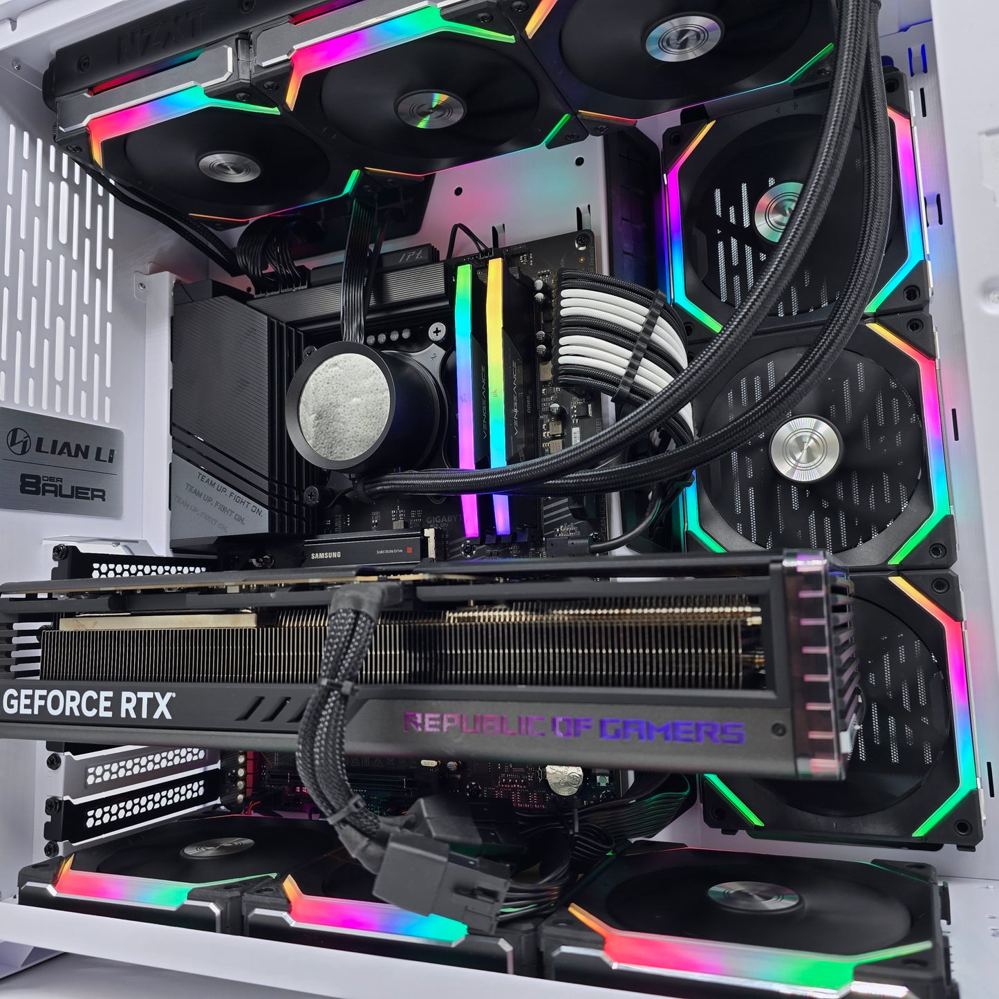 RTX 4080 Super STRIX, Intel i7-14700K, 64GB DDR5, Like New Custom Liquid Cooled Gaming PC