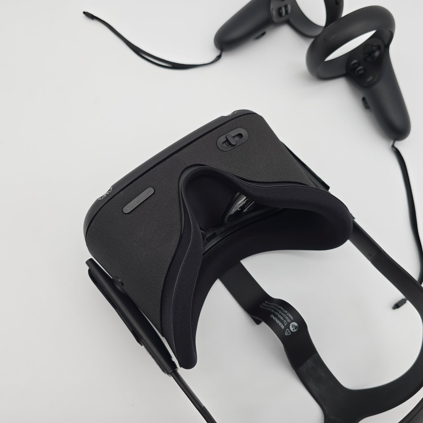 Oculus Quest 1 64GB, All-in-one Virtual Reality Headset with Controllers, OLED