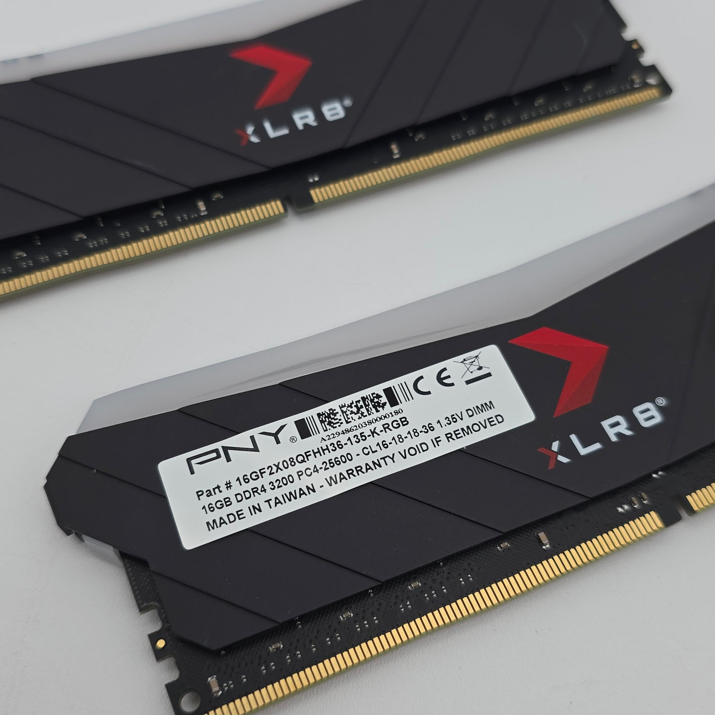 32GB PNY XLR8 RGB DDR4 RAM, 3200MHz, CL16-18-18-36, 2x16GB Sticks