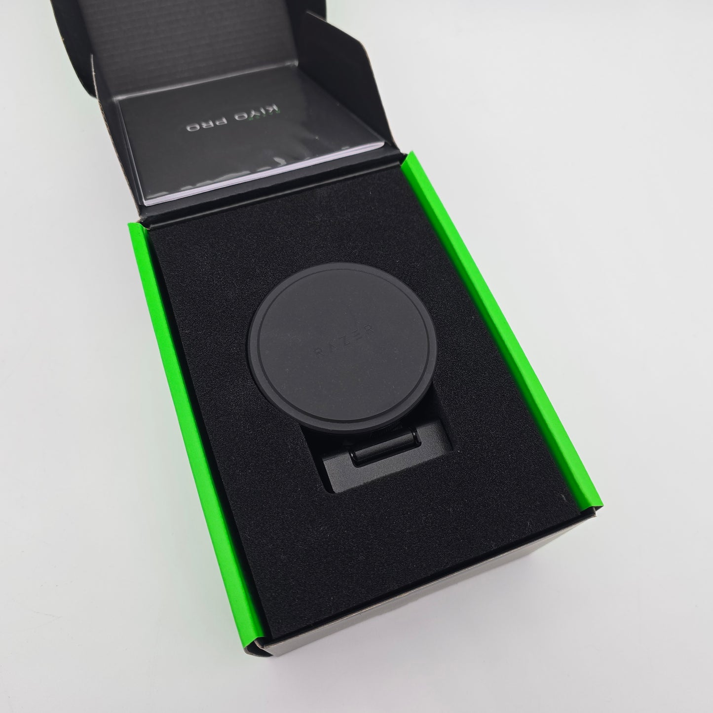 Razer Kiyo Pro Streaming Webcam, FHD 1080p 60FPS