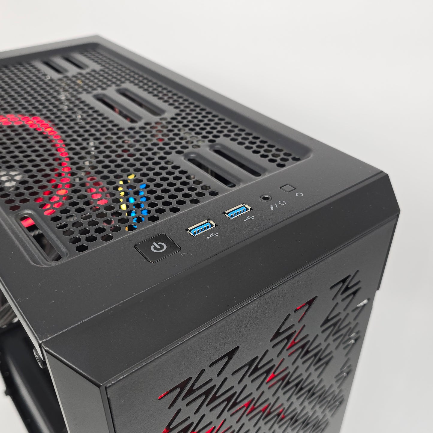 RTX 3080 EVGA FTW3, Intel i9-9900K, 32GB Dominator RAM, Custom Liquid Cooled Gaming PC