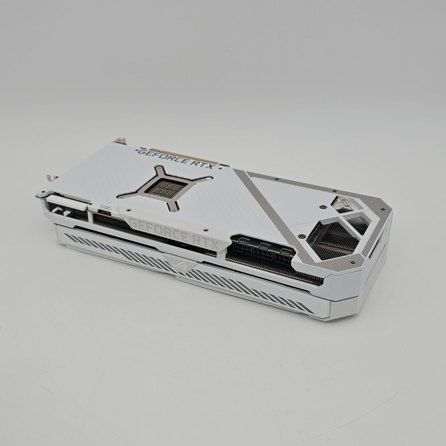 RTX 3090 ASUS ROG STRIX OC White Edition 24GB, NVIDIA Gaming Graphics Card GPU