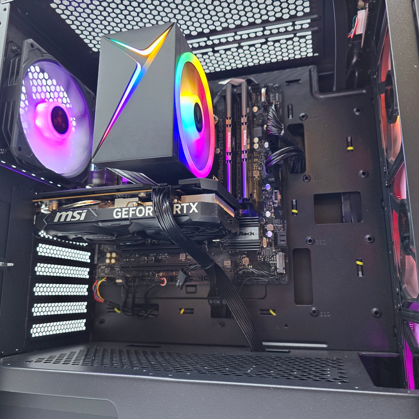 RTX 4060, Intel i5-13400F, 16GB RAM, 1TB NVMe, Skytech Nebula Prebuilt Desktop Gaming PC