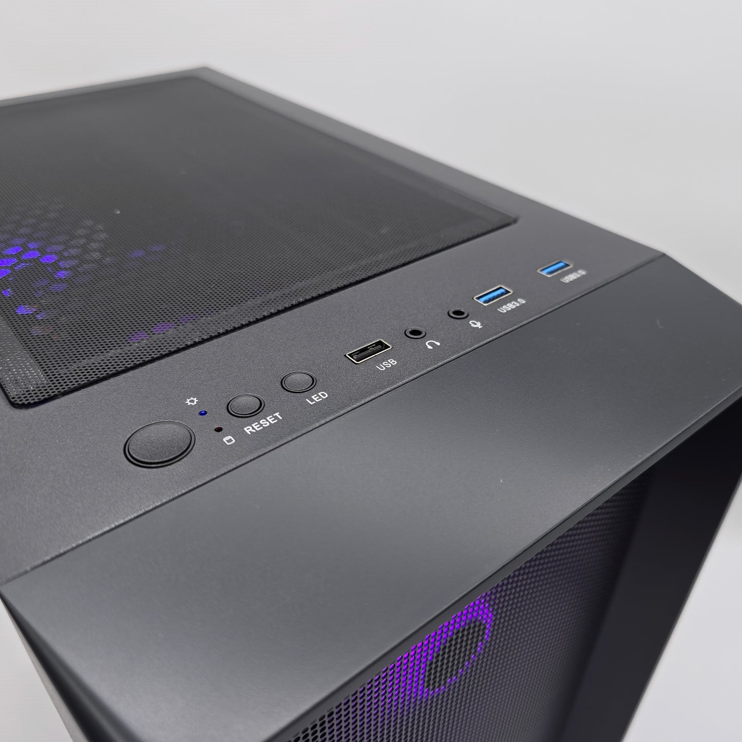 RTX 4060, Intel i5-13400F, 16GB RAM, 1TB NVMe, Skytech Nebula Prebuilt Desktop Gaming PC