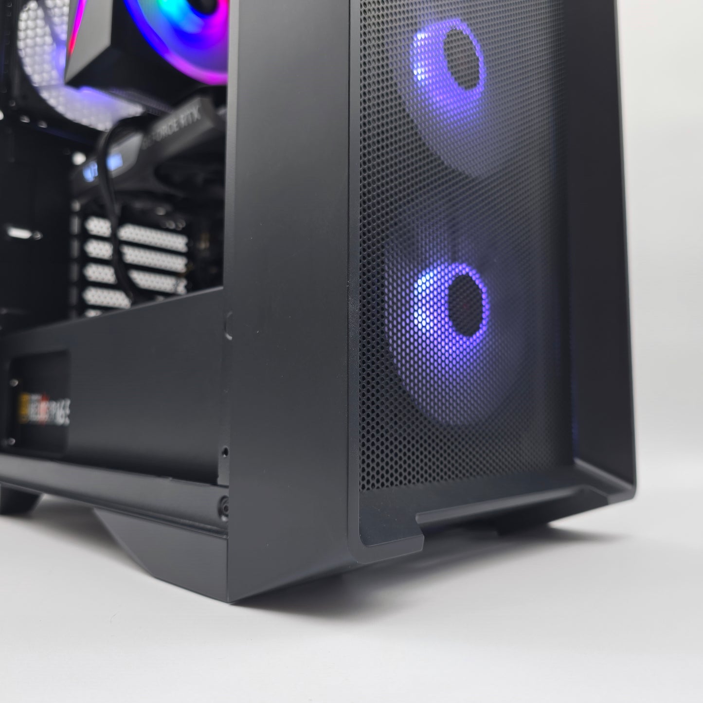 RTX 4060, Intel i5-13400F, 16GB RAM, 1TB NVMe, Skytech Nebula Prebuilt Desktop Gaming PC