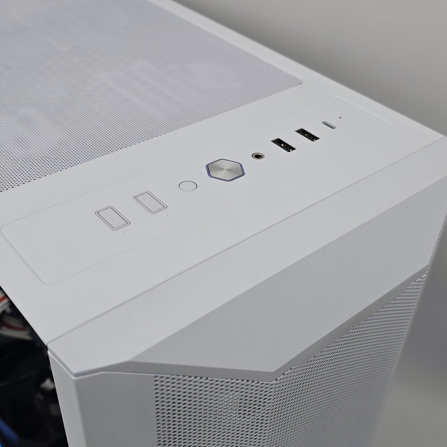 RTX 4060, Intel i9-10850K, 32GB RAM, 1.5TB, Custom Liquid Cooled Gaming PC