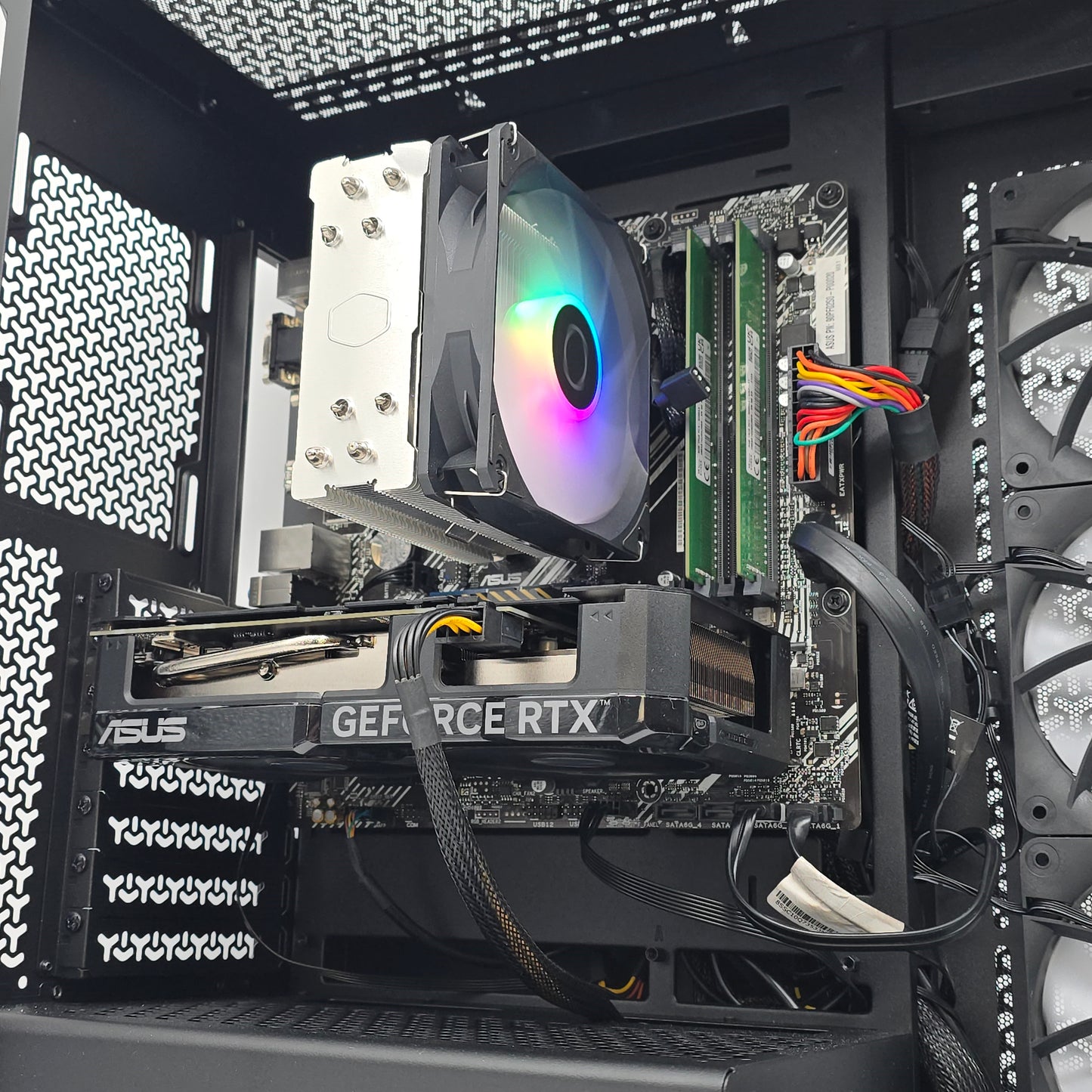 RTX 4060, Ryzen 7 5800X, 1TB NVMe, 16GB RAM, Custom Pre-Owned Gaming PC