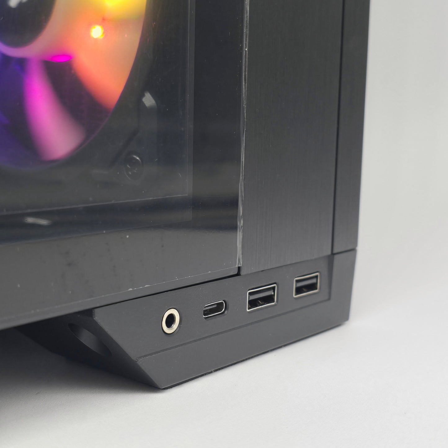 RTX 5070 Ti, Intel i9-14900K, 32GB DDR5, 2TB NVMe, Custom Liquid Cooled Gaming PC