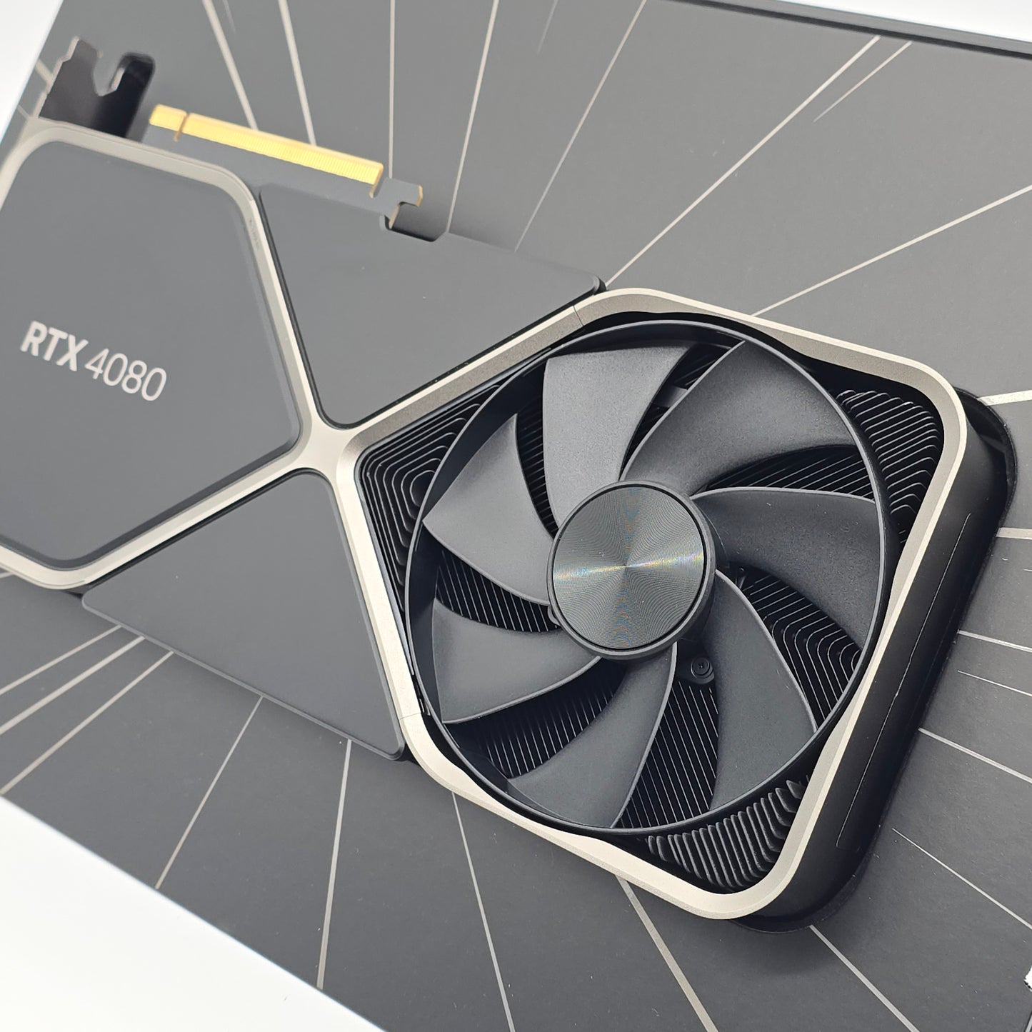 RTX 4080 Founders Edition FE 16GB, NVIDIA Gaming Graphics Card GPU
