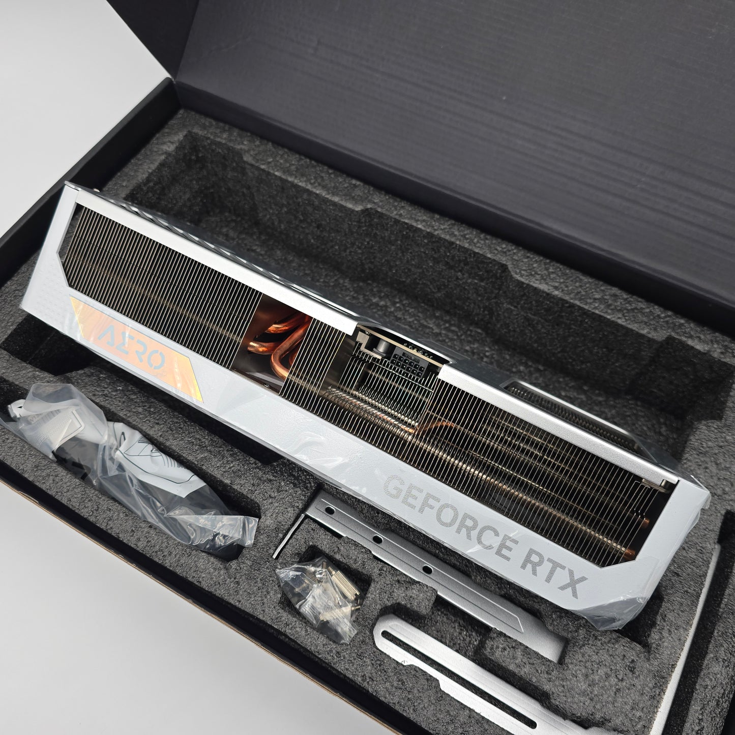 RTX 4080 Super Gigabyte AERO OC 16GB White, NVIDIA Gaming Graphics Card GPU