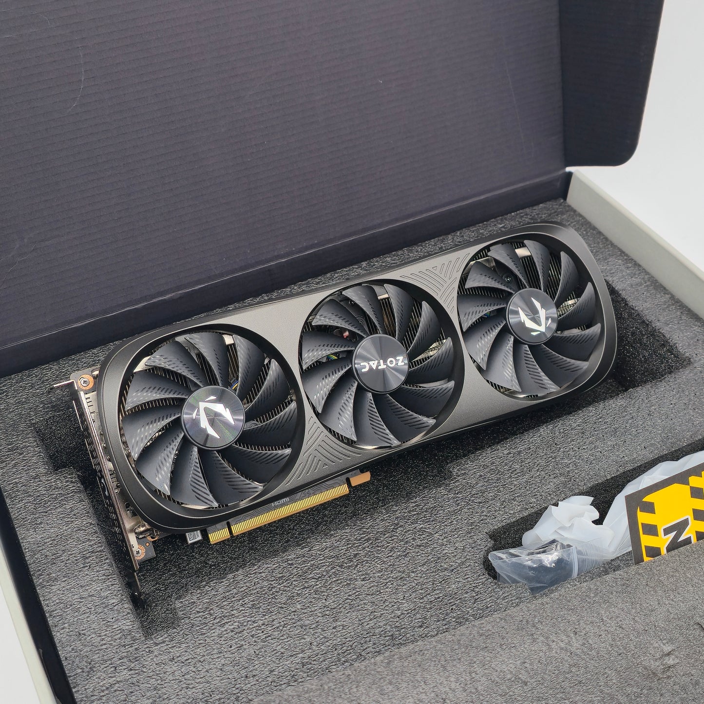 RTX 4080 Super Zotac Amp 16GB, NVIDIA Gaming Graphics Card GPU