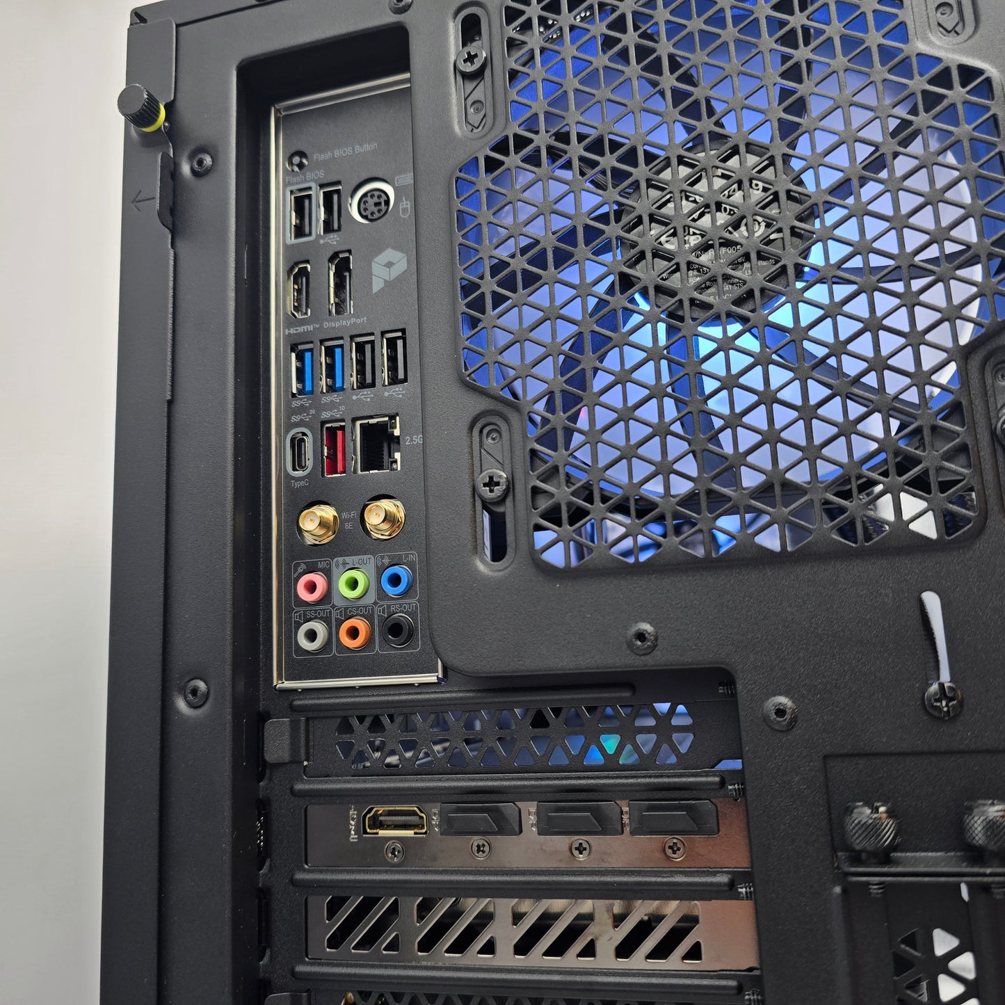 RTX 4090, i9-12900K, 64GB DDR5, 2TB NVMe, Custom Prebuilt Corsair Desktop Gaming PC