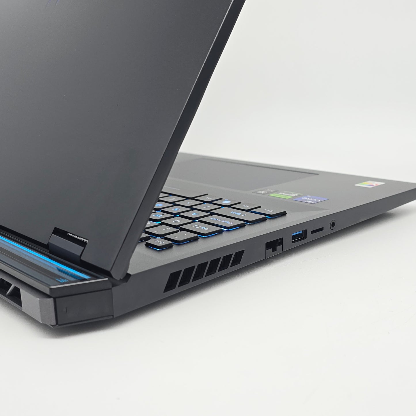 Acer Predator Helios 18, RTX 4090, Intel i9-14900HX, 32GB DDR5, 240Hz QHD+ Gaming Laptop