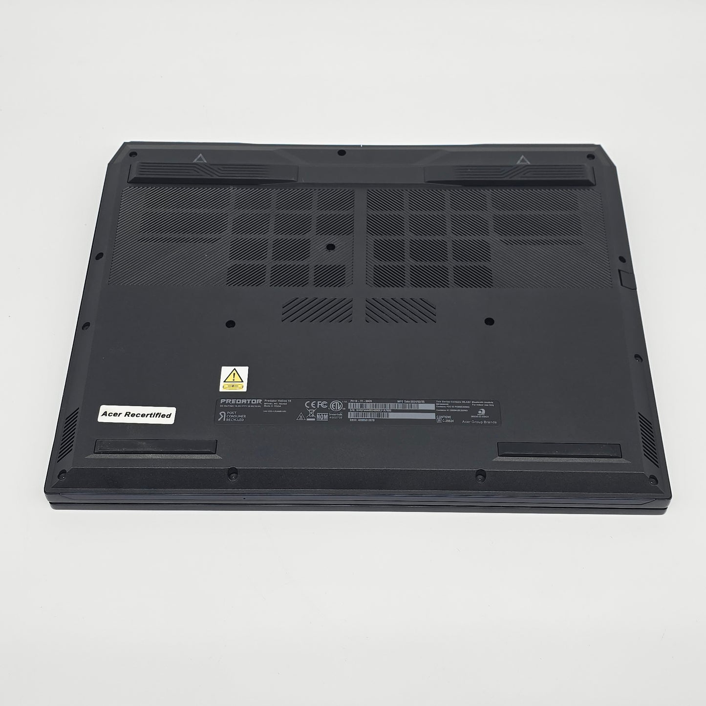 Acer Predator Helios 18, RTX 4090, Intel i9-14900HX, 32GB DDR5, 240Hz QHD+ Gaming Laptop