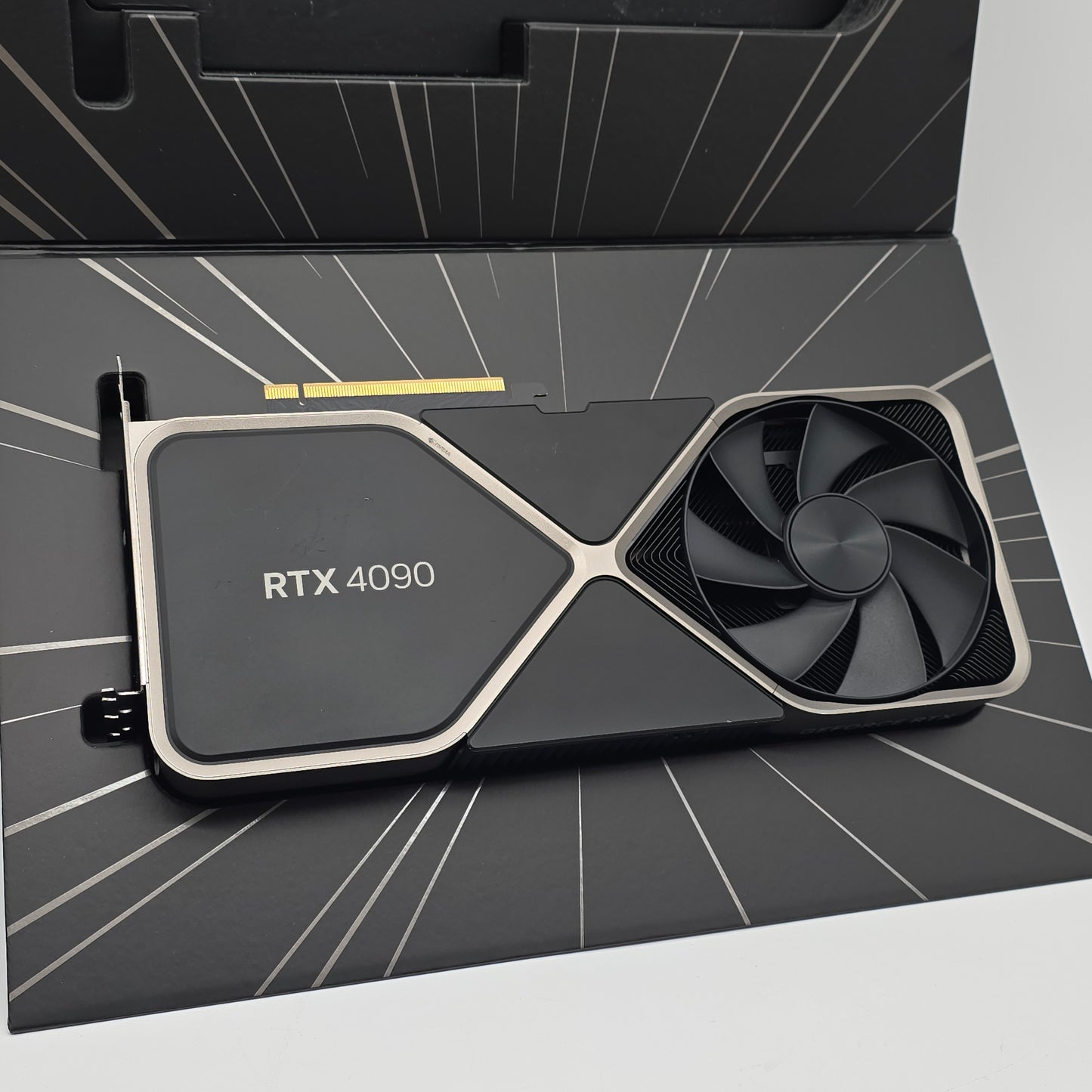 RTX 4090 FE Founders Edition 24GB, NVIDIA Gaming Graphics Card GPU