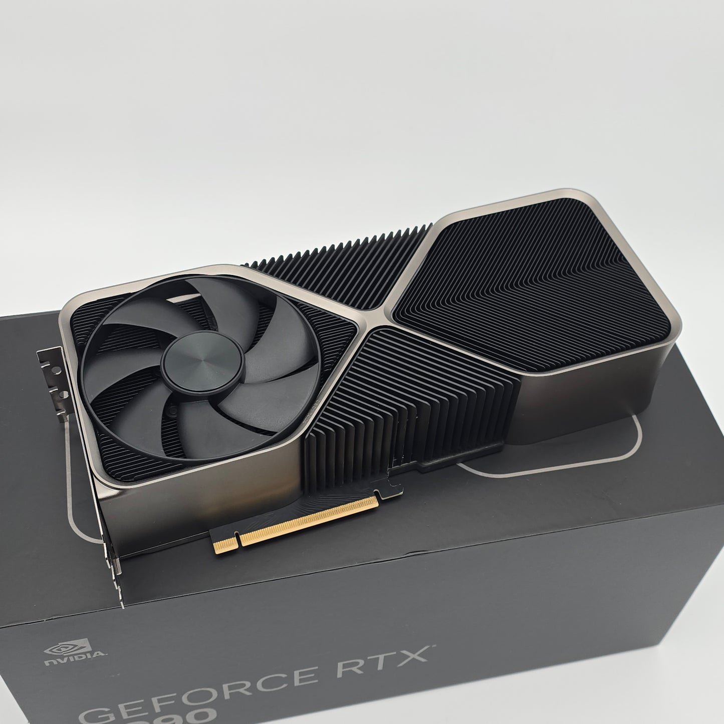 RTX 4090 FE Founders Edition 24GB, NVIDIA Gaming Graphics Card GPU