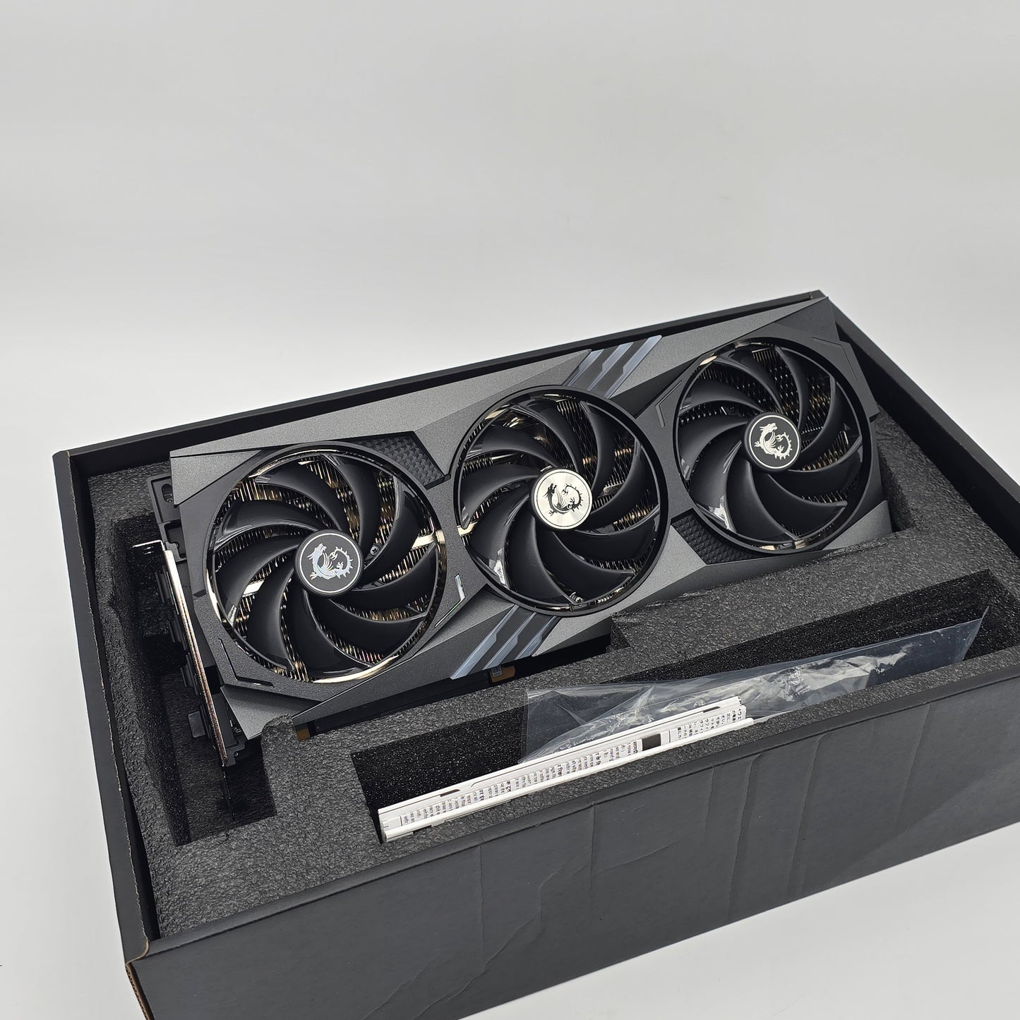 RTX 4090 MSI Gaming Trio 24GB, NVIDIA Gaming Graphics Card GPU