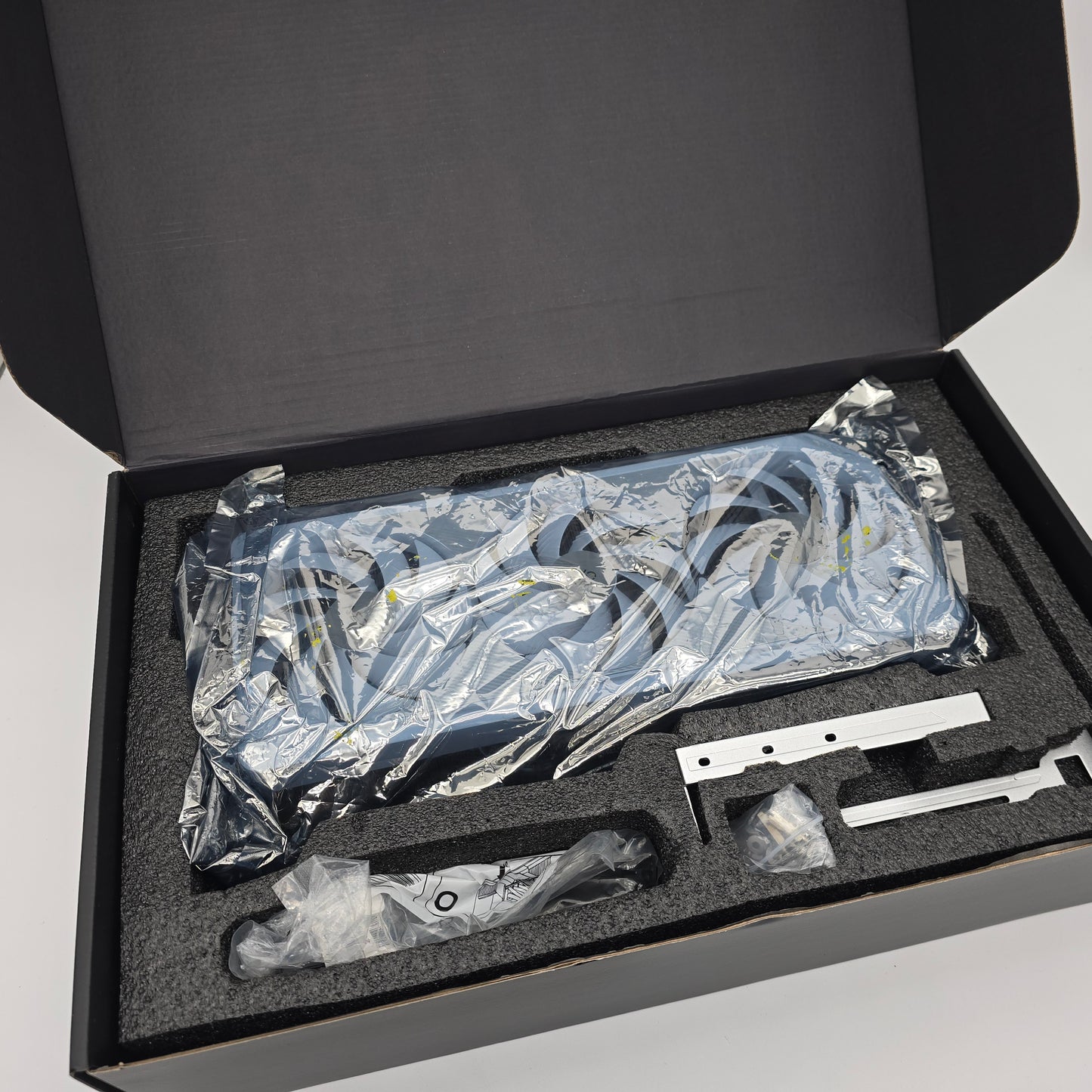 RTX 4090 Gigabyte Aero OC 24GB White, NVIDIA Gaming Graphics Card GPU