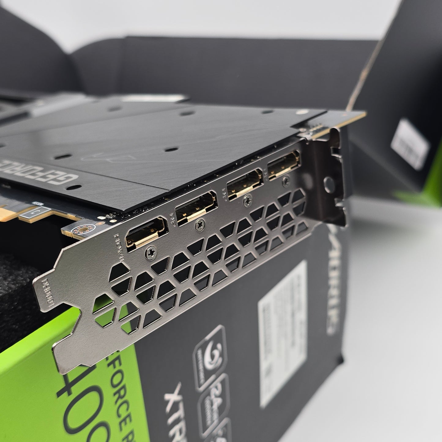 RTX 4090 Gigabyte Aorus XTREME 24GB, NVIDIA Gaming Graphics Card GPU AIO Liquid Cooled