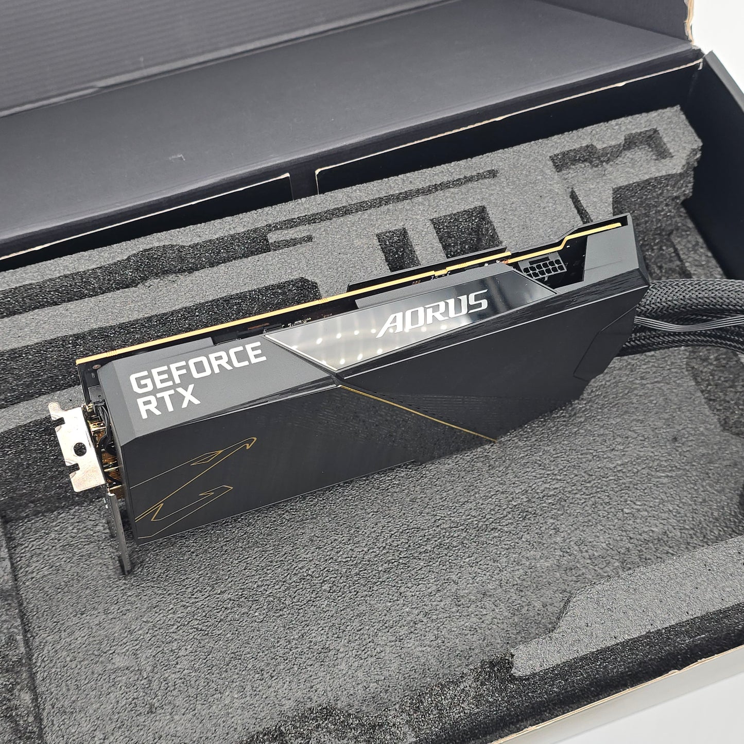 RTX 4090 Gigabyte Aorus XTREME 24GB, NVIDIA Gaming Graphics Card GPU AIO Liquid Cooled