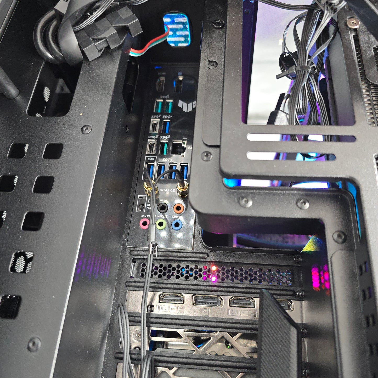 RTX 4090, Ryzen 7900X, 128GB DDR5, Thermaltake Tower Custom Liquid Cooled Gaming PC