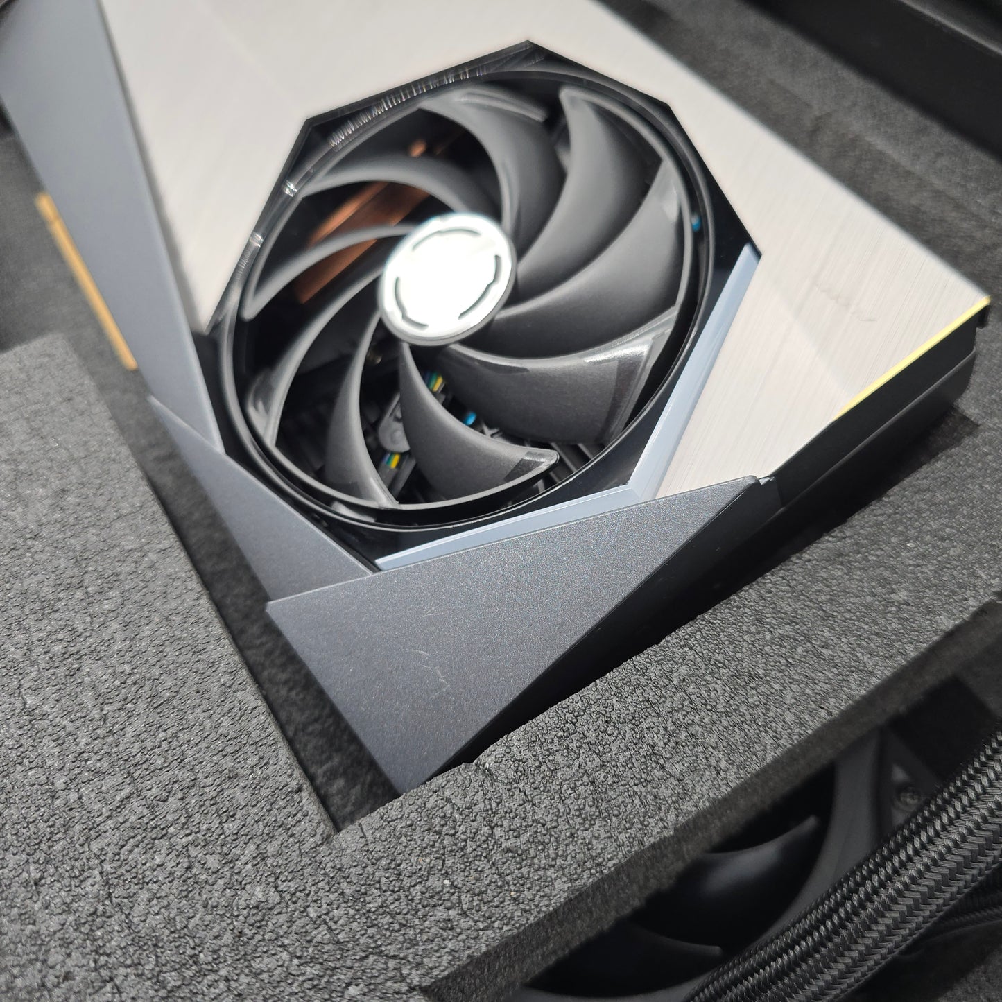 RTX 4090 MSI SUPRIM LIQUID X 24GB, NVIDIA Gaming Graphics Card GPU