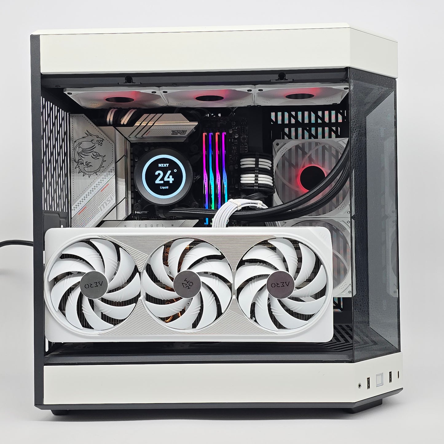 RTX 4090, Intel i9-13900K, 4TB, 64GB DDR5, Custom White Hyte Y60 Gaming PC