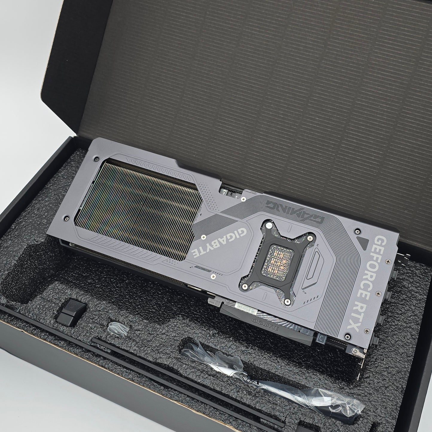 RTX 5070 Gigabyte Gaming OC 12GB, NVIDIA Gaming Graphics Card GPU