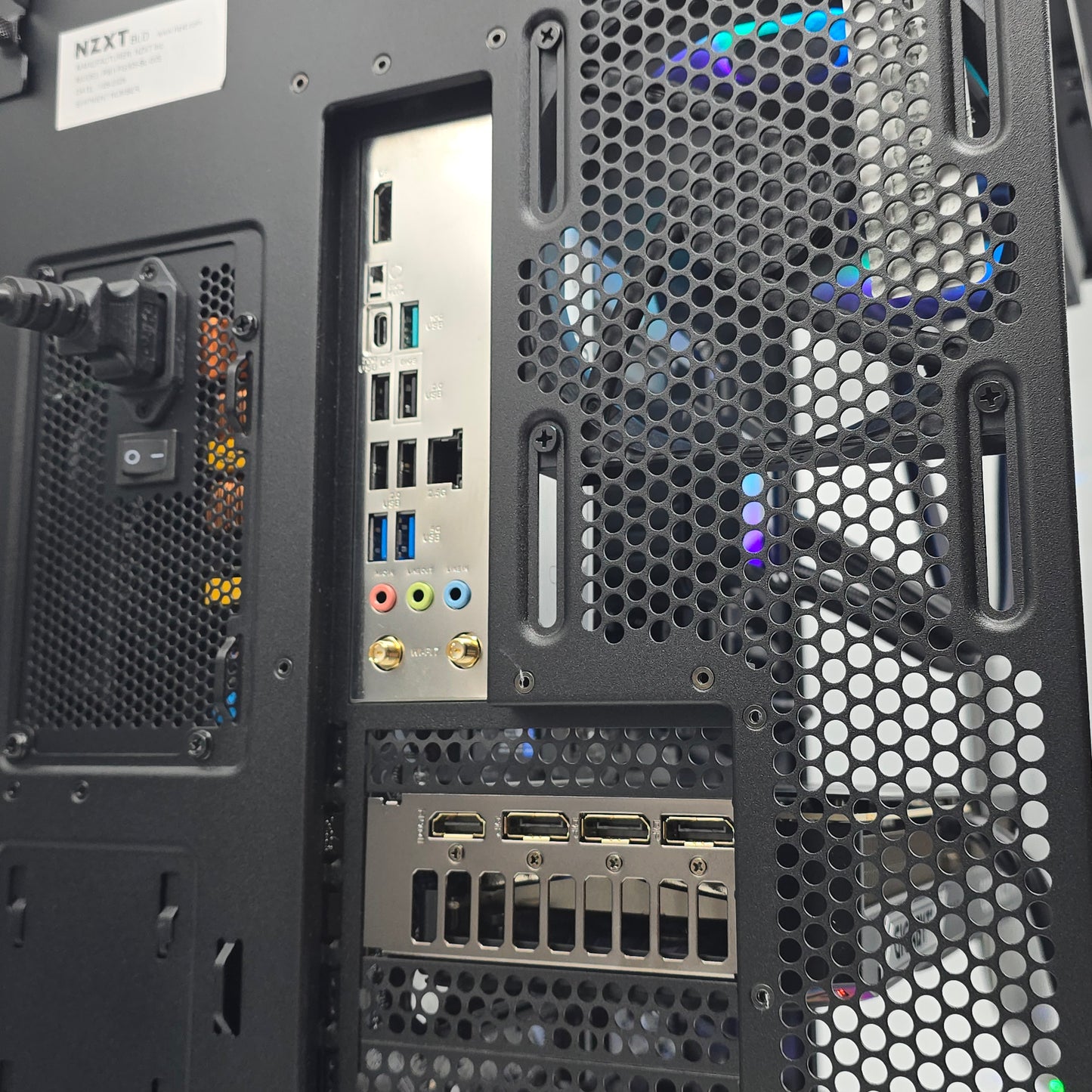 NZXT H9 Flow Gaming PC, RTX 5080, Intel Core Ultra 9 265KF, 2TB, 32GB DDR5, Custom Gaming PC