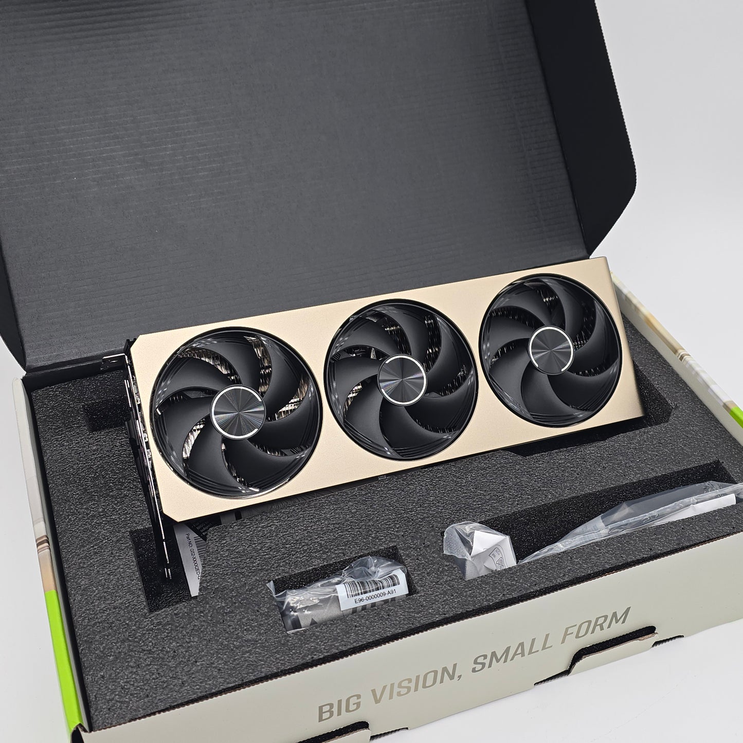 RTX 5080 MSI Inspire 3x OC 16GB, NVIDIA Gaming Graphics Card GPU