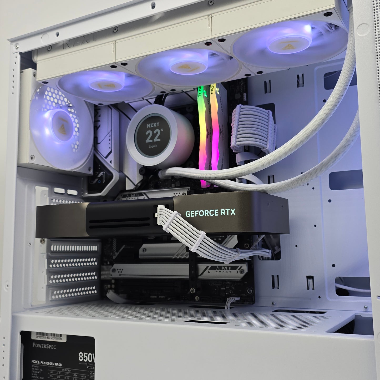 RTX 5080, Intel Core i9-14900K, 32GB DDR5, 2TB NVMe, White Liquid Cooled Gaming PC